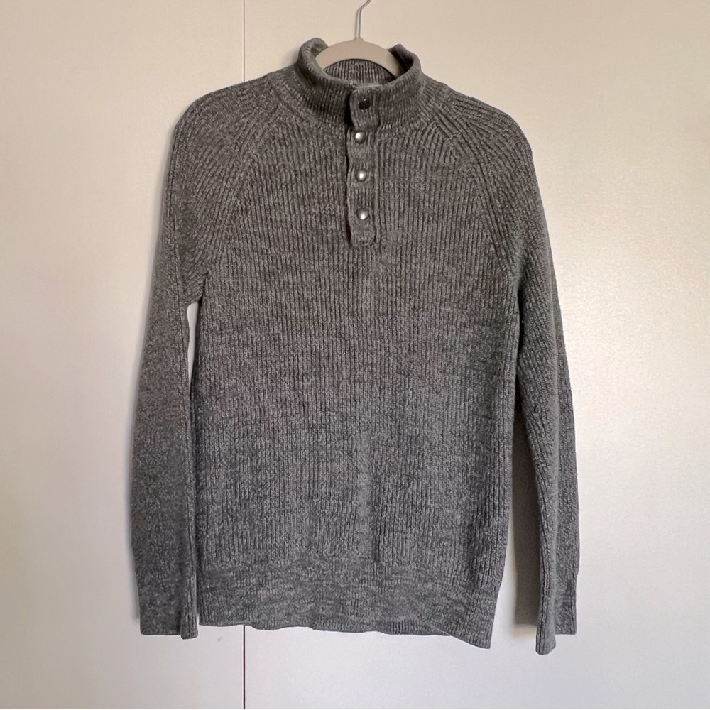 Banana Republic Men's Gray Ribbed Knit Mock Neck Long Sleeve Sweater size medium